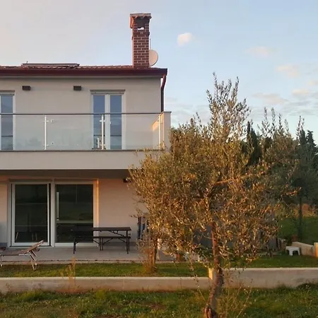 アパート Olivia Valkanela App 3 *