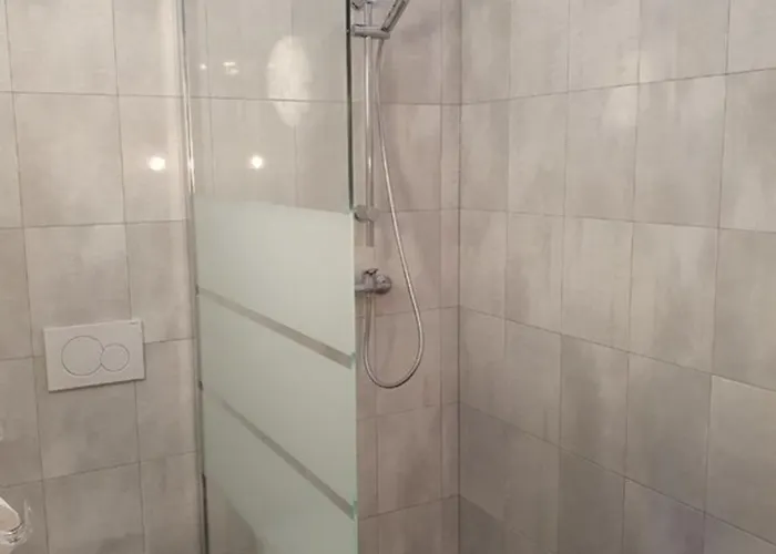 Olivia Valkanela App 3 Apartman *