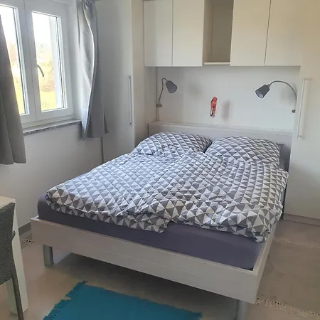 Olivia Valkanela App 3 * Vrsar